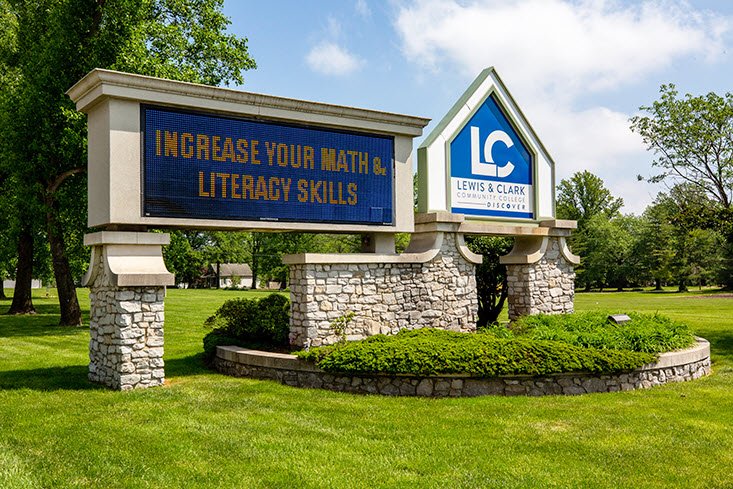 Lewis and Clark Community College, Godfrey, Illinois, United States
